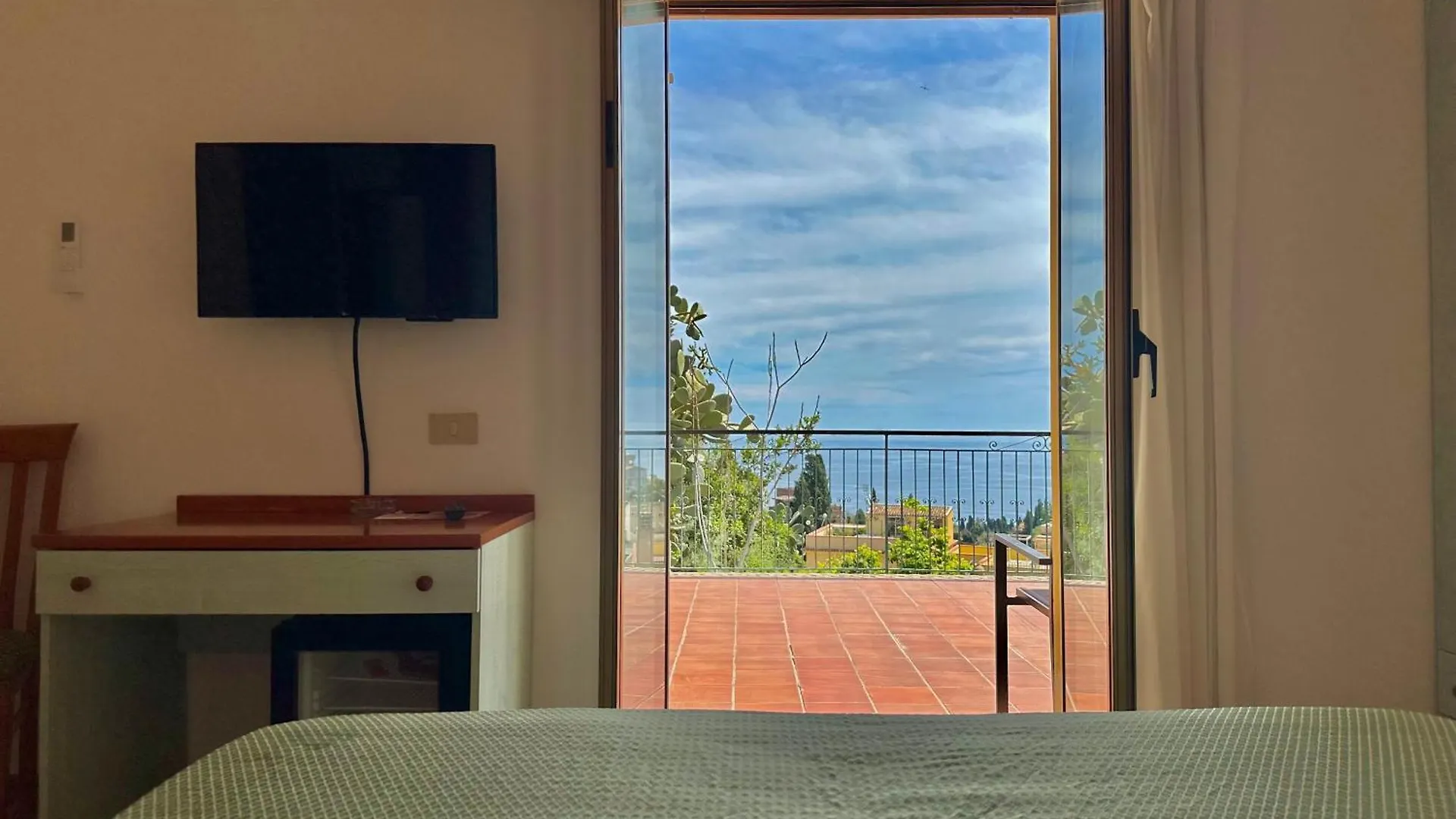 Hotel Soleado Taormina 2*,  Italy