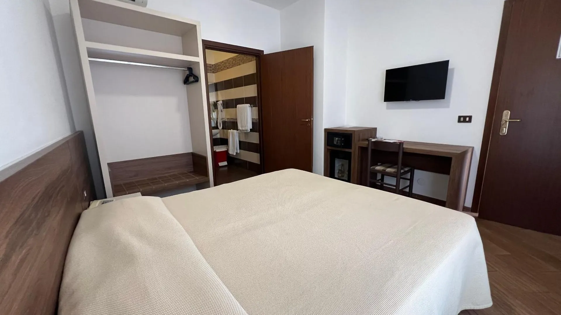 טאורמינה Hotel Soleado