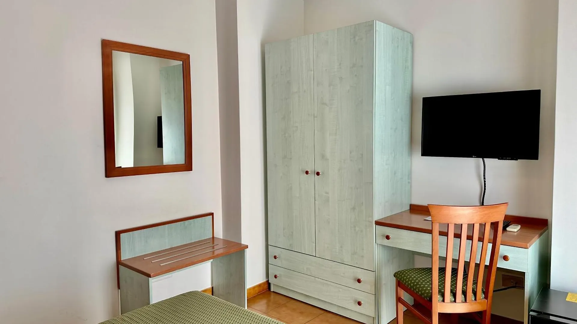 טאורמינה Hotel Soleado