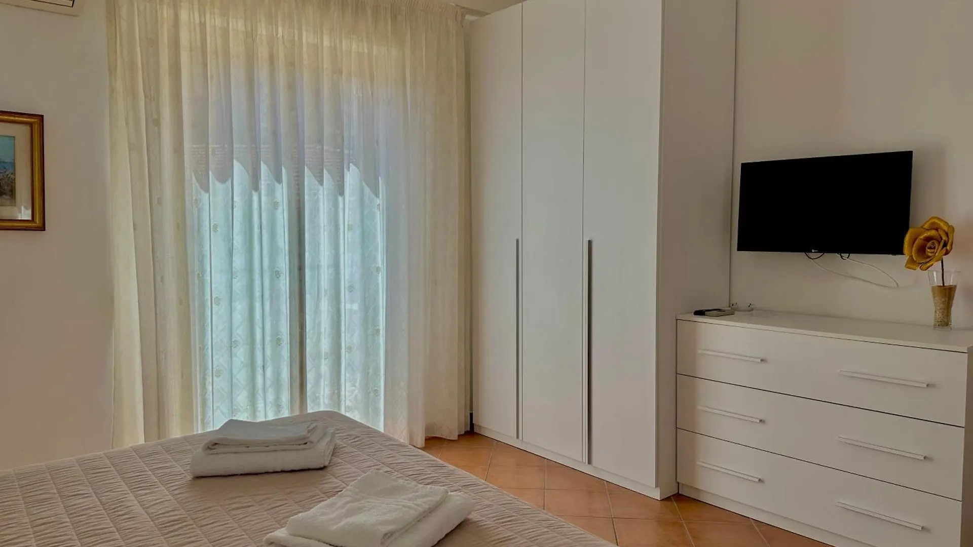 טאורמינה Hotel Soleado