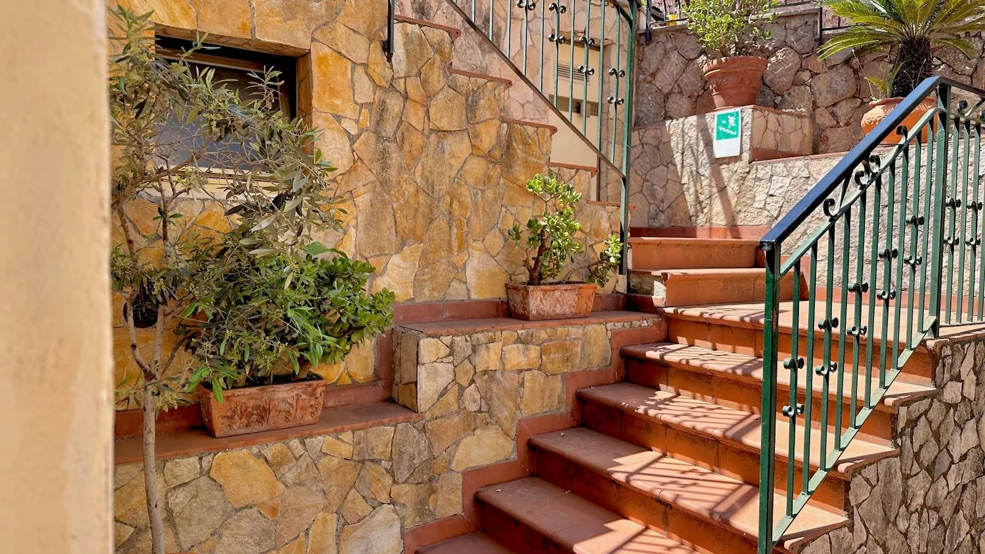 טאורמינה Hotel Soleado