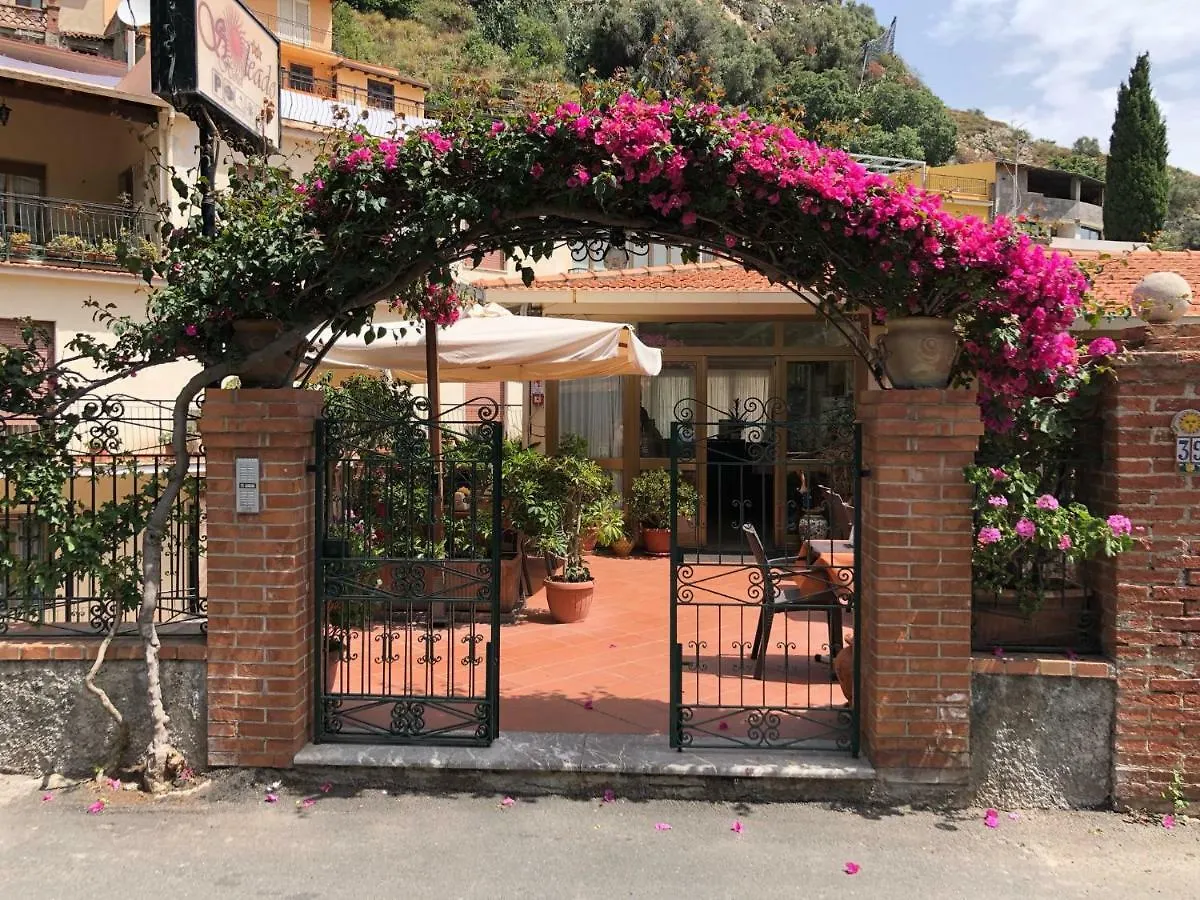 טאורמינה Hotel Soleado